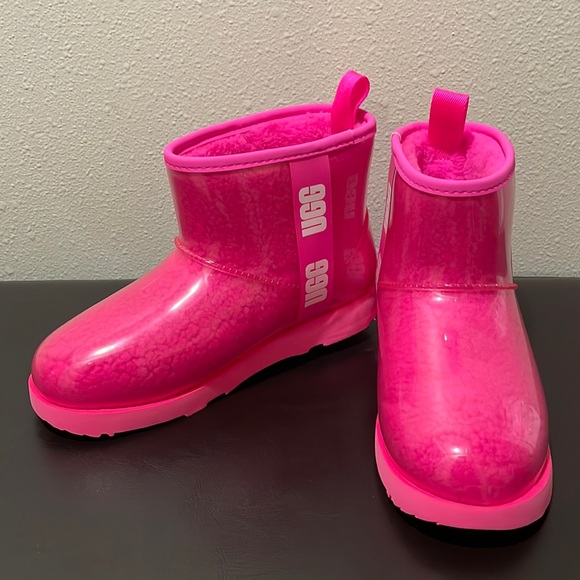 UGG Classic clear waterproof mini boot. - Picture 1 of 10